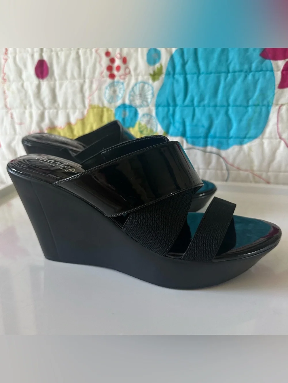 charles by charles david black patent vegan leather wedges w wide elastic / sz 8